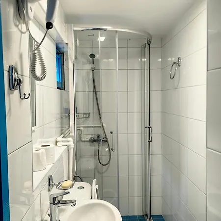 Panzió Turisticko Domacinstvo Tronoski Vajati