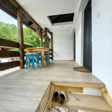 Turisticko Domacinstvo Tronoski Vajati * Prnjavor