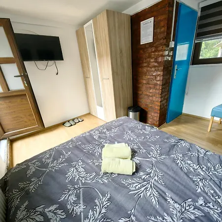 Panzió Turisticko Domacinstvo Tronoski Vajati *